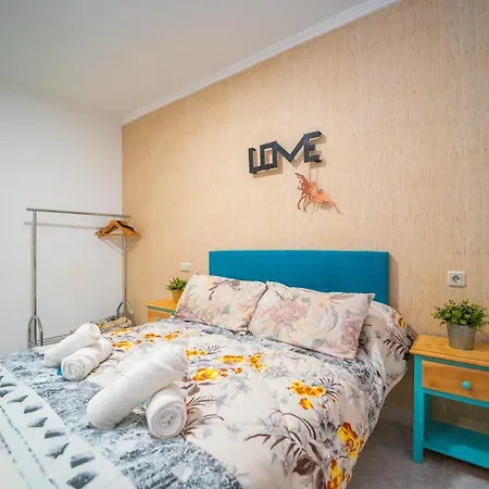 Lägenhet Urban Retreat Spacious Comfort Near Alicante